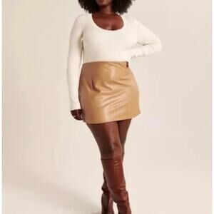 Abercrombie & Fitch Vegan Leather NWOT High Rise Mini Skirt In Tan Color